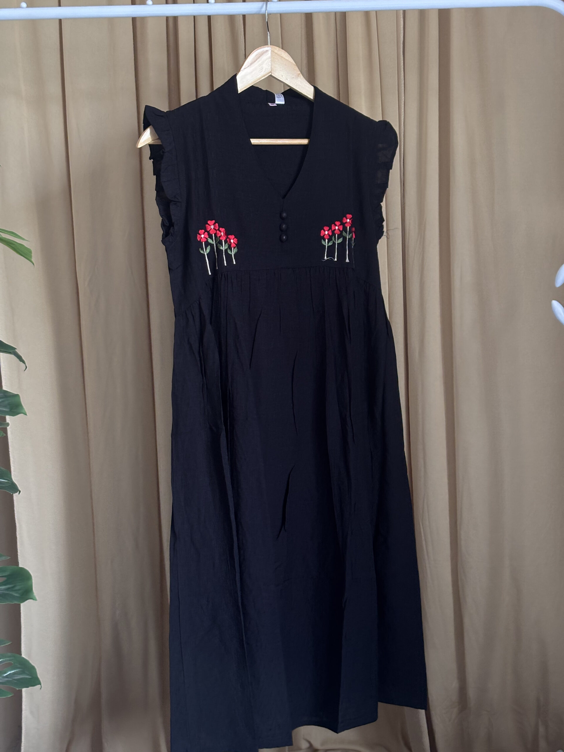 Elegant Black Embroidered Maxi Dress - Image 2